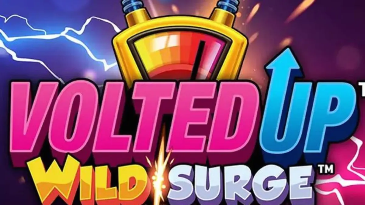 Interface do slot VoltedUP WildSurge com luzes neon e símbolos clássicos